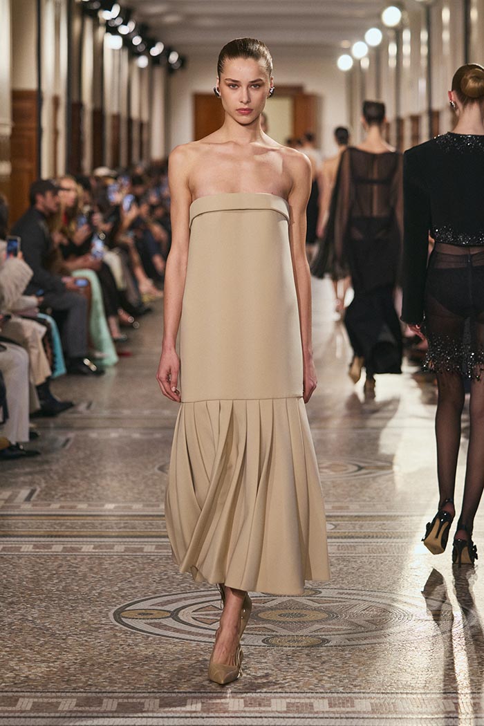 Hobeika_ss26_runway_press_look_10-copy