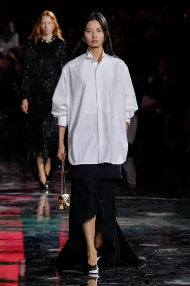 MjE4MjY0MzU0OTUxNjY5NTk2