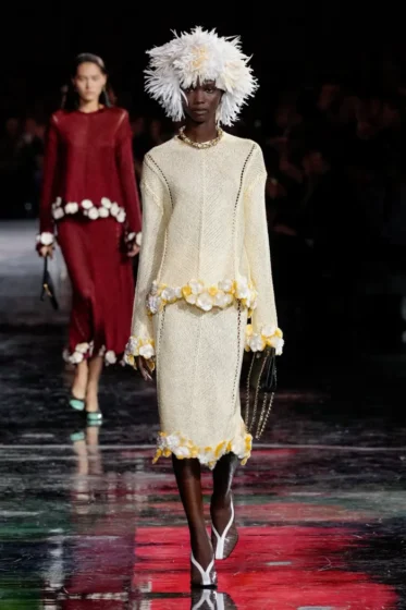 MjE4MjY0MzU1MjIwMDM5NTE2