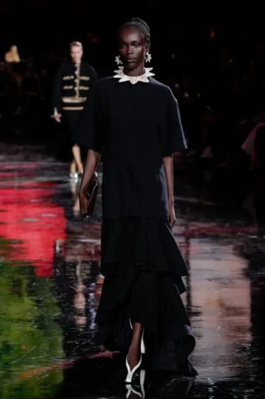 MjE4MjY0MzU2MDI1MTQ5Mjc2