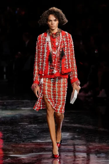 MjE4MjY0MzU2MjkzODQ2ODc2